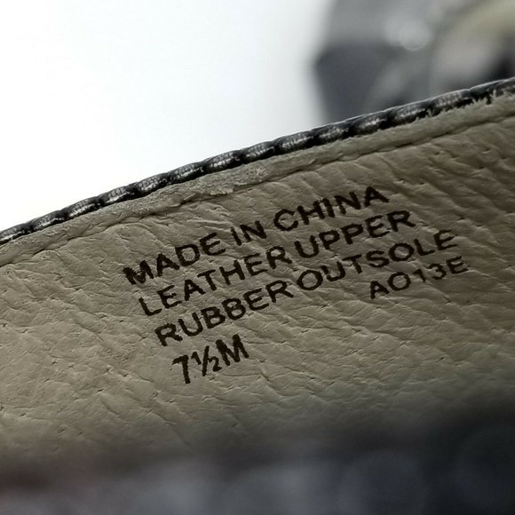 Michael Kors Womens Silver Leather Zipper Rivets - Picture 12 of 12